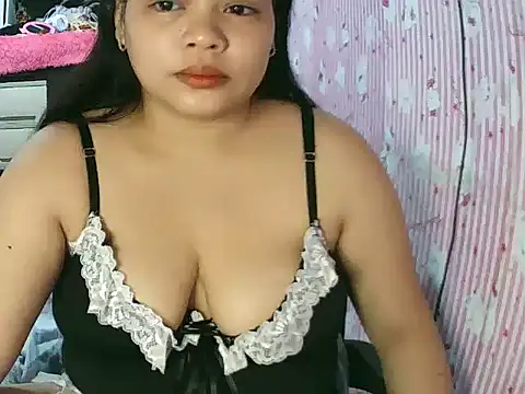 Snapshot of shaira4u chatting on March 20, 2026, 6:18 am shaira4u online show from March 20, 2026, 6:18 am