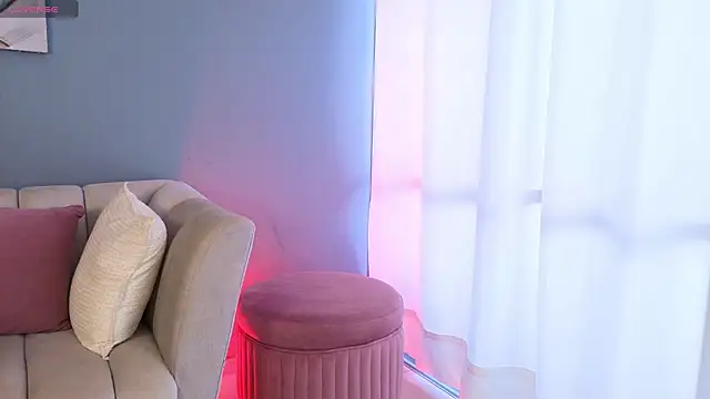 BrookeMiller online show from December 22, 2025, 5:21 pm