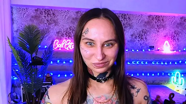 Snapshot of Cool_Freak_ chatting on February 9, 2025, 9:47 am Cool Freak online show from February 9, 2025, 9:47 am