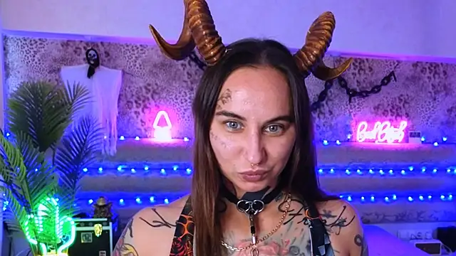 Snapshot of Cool_Freak_ chatting on September 21, 2025, 10:17 am Cool Freak online show from September 21, 2025, 10:17 am