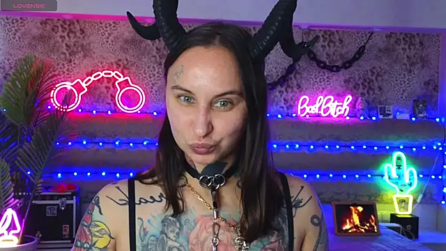 Cool Freak  online show from May 29, 2026, 10:13 am