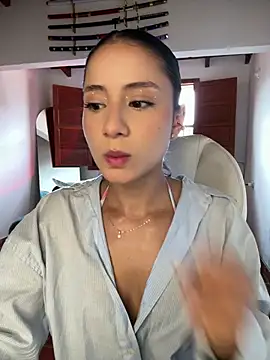 Snapshot of Ale_Lewis chatting on January 10, 2026, 2:08 pm Ale Lewis online show from January 10, 2026, 2:08 pm