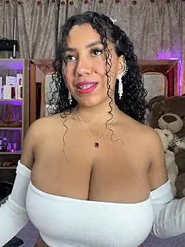 Snapshot of serena_willow chatting on January 16, 2025, 5:11 am serena willow online show from January 16, 2025, 5:11 am
