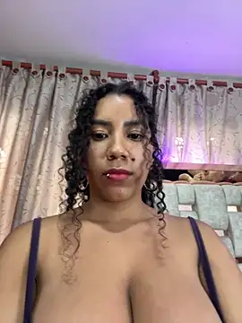 Snapshot of serena_willow chatting on March 8, 2025, 5:38 am serena willow online show from March 8, 2025, 5:38 am