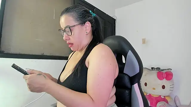 smile sweetpao online show from February 27, 2025, 12:02 pm