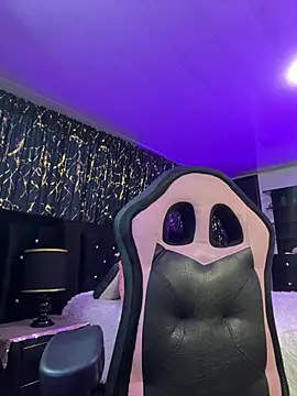 Snapshot of saaalome_1 chatting on January 13, 2026, 11:10 pm saaalome 1 online show from January 13, 2026, 11:10 pm