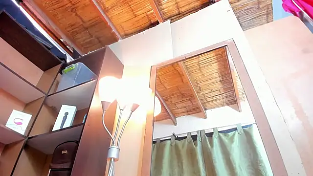 iriss 25 online show from March 12, 2025, 3:07 pm