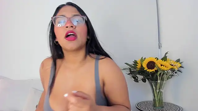 Snapshot of iriss_25 chatting on February 17, 2026, 10:12 am iriss 25 online show from February 17, 2026, 10:12 am