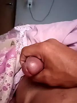 Snapshot of Tomtric chatting on March 7, 2026, 10:34 am Tomtric online show from March 7, 2026, 10:34 am