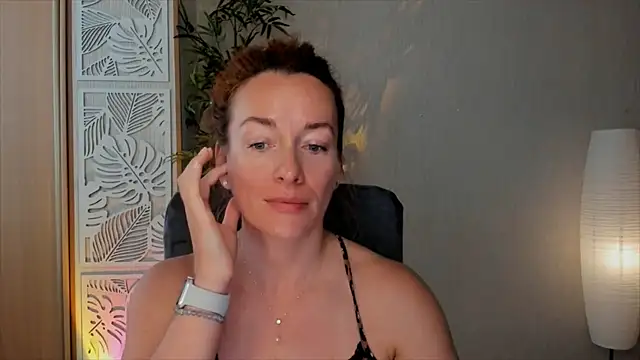 Snapshot of RebeccaMartinez chatting on June 21, 2026, 8:39 am RebeccaMartinez online show from June 21, 2026, 8:39 am