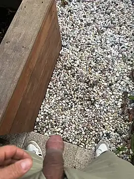 mattexhibe online show from January 1, 2025, 9:49 am