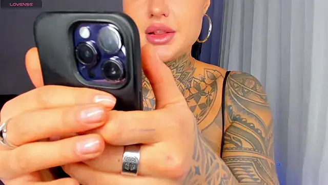 Snapshot of pantera_flashh chatting on January 15, 2026, 12:15 am pantera flashh online show from January 15, 2026, 12:15 am