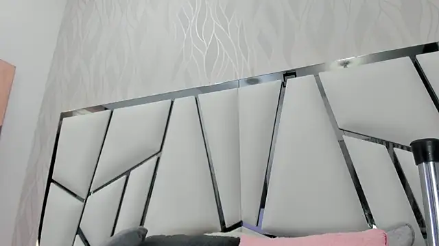 kimberly7  online show from February 4, 2025, 11:49 am