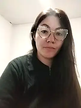 Snapshot of katha_steele_ chatting on January 25, 2025, 10:08 am katha steele online show from January 25, 2025, 10:08 am