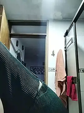 katha steele  online show from October 18, 2025, 10:05 am