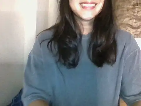  smiling4u  online show from June 1, 2026, 2:19 pm