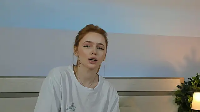 Phoenix Margo online show from November 26, 2025, 11:11 am