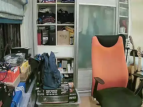 swimsuitloves online show from December 1, 2024, 5:46 pm