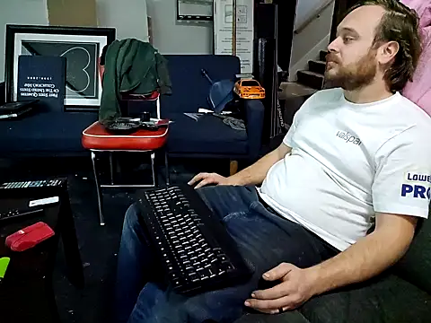 Snapshot of Holy5417_69 chatting on February 21, 2025, 1:55 pm Holy5417 69 online show from February 21, 2025, 1:55 pm