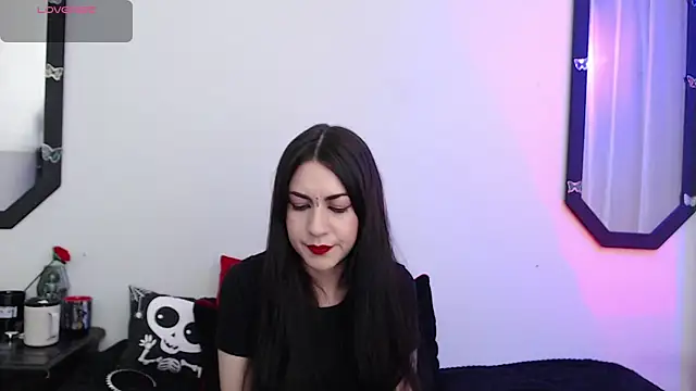 Snapshot of Amy_Aloqua chatting on October 1, 2025, 4:02 pm Amy Aloqua online show from October 1, 2025, 4:02 pm