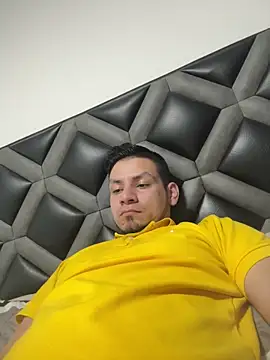 Snapshot of Rick_Diesel_ chatting on December 26, 2024, 5:47 am Rick Diesel online show from December 26, 2024, 5:47 am