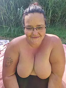XxGipsyxX online show from July 13, 2026, 3:04 pm