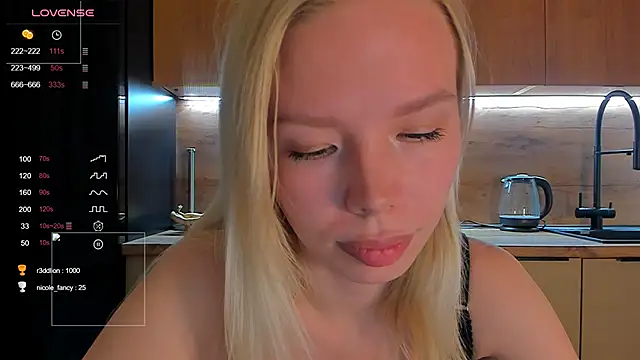 Olivia Bells online show from May 3, 2026, 8:04 pm