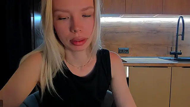 Olivia Bells online show from May 9, 2026, 8:58 pm