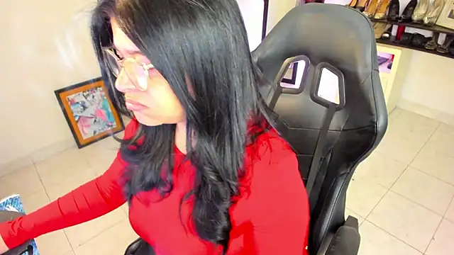 BellaFlaming online show from April 10, 2026, 10:53 am