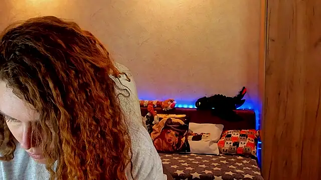 Snapshot of mia_grantes chatting on December 18, 2024, 4:17 pm mia grantes online show from December 18, 2024, 4:17 pm