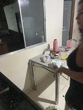 Snapshot of -Marivalda- chatting on November 29, 2025, 10:35 pm -Marivalda- online show from November 29, 2025, 10:35 pm