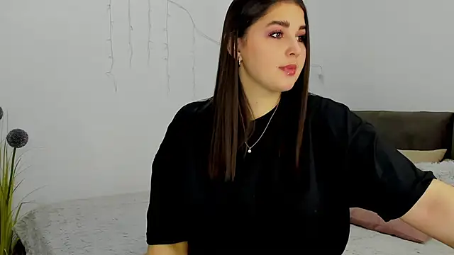 Snapshot of Talla_a chatting on March 18, 2025, 7:30 am Talla a online show from March 18, 2025, 7:30 am