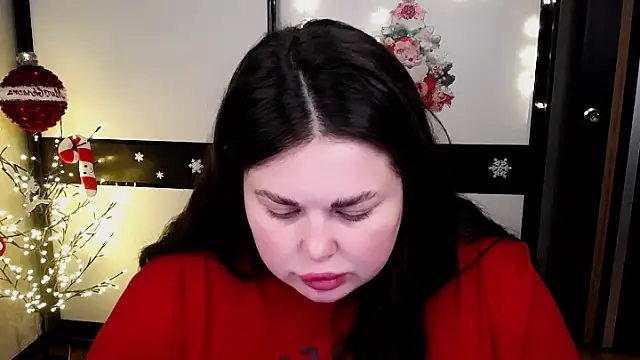 Emily Mo online show from December 3, 2025, 7:05 am