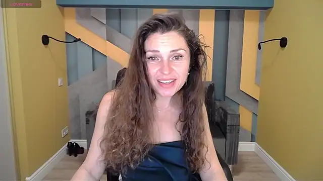 EllaLong online show from December 24, 2024, 3:58 pm