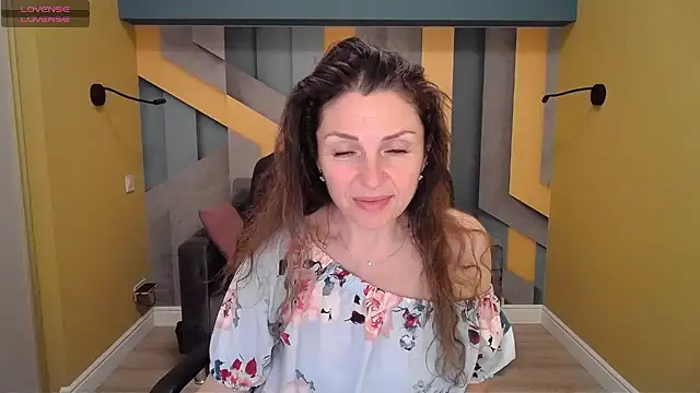 EllaLong online show from January 29, 2025, 3:37 pm