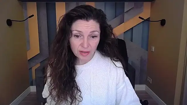 EllaLong online show from January 7, 2026, 12:29 pm