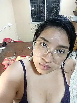 Snapshot of DanelyLopez chatting on September 22, 2025, 1:51 am DanelyLopez online show from September 22, 2025, 1:51 am