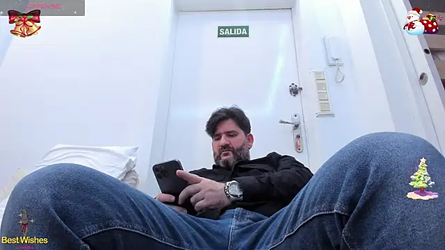 Maxi TheBigDaddy online show from December 27, 2024, 6:31 pm