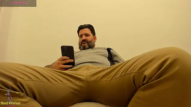 Maxi TheBigDaddy online show from January 14, 2025, 2:19 am