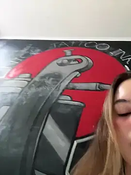 Sarah millerr  online show from June 26, 2026, 8:13 pm