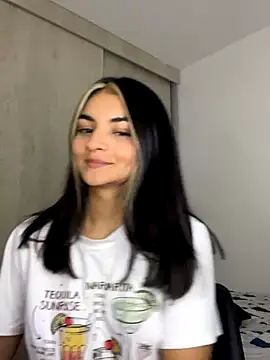 Snapshot of Cat2525 chatting on November 13, 2025, 1:59 am Cat2525 online show from November 13, 2025, 1:59 am