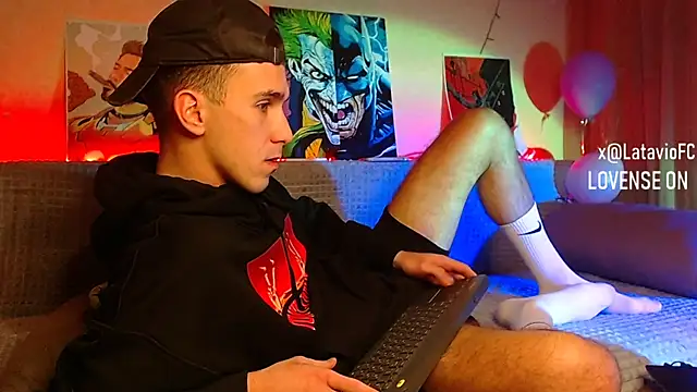 Snapshot of Midnighter_ chatting on January 13, 2025, 11:38 pm Midnighter online show from January 13, 2025, 11:38 pm