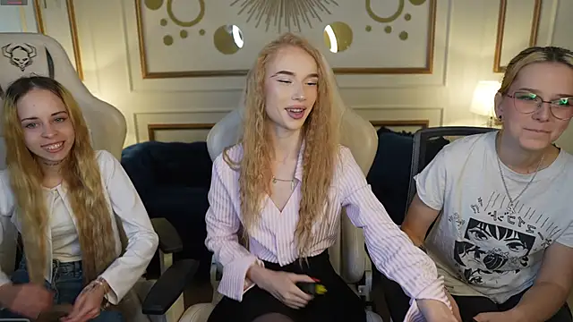 Amelia Blaze online show from October 1, 2025, 11:05 am