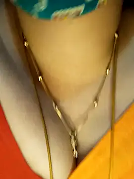 Snapshot of tuttifrutti17 chatting on December 14, 2024, 5:58 pm tuttifrutti17 online show from December 14, 2024, 5:58 pm