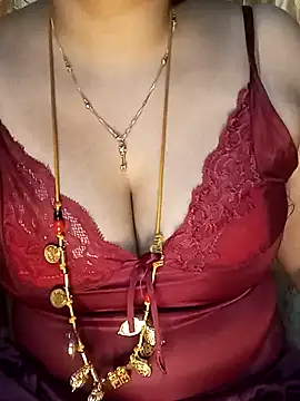 Snapshot of tuttifrutti17 chatting on January 11, 2025, 4:57 pm tuttifrutti17 online show from January 11, 2025, 4:57 pm