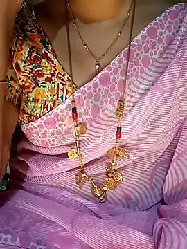 Snapshot of tuttifrutti17 chatting on January 22, 2025, 5:06 pm tuttifrutti17 online show from January 22, 2025, 5:06 pm