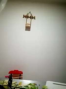 Chiara petterson online show from March 11, 2025, 4:29 pm