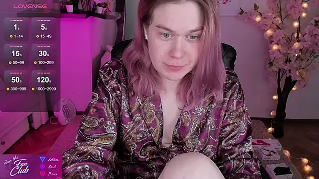 Snapshot of Nancy_Sun_ chatting on December 5, 2024, 2:33 pm Nancy Sun online show from December 5, 2024, 2:33 pm