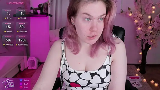 Snapshot of Nancy_Sun_ chatting on December 6, 2024, 11:11 am Nancy Sun online show from December 6, 2024, 11:11 am