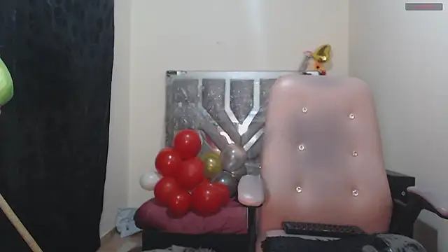 toxxxic cams online show from May 26, 2026, 7:37 am